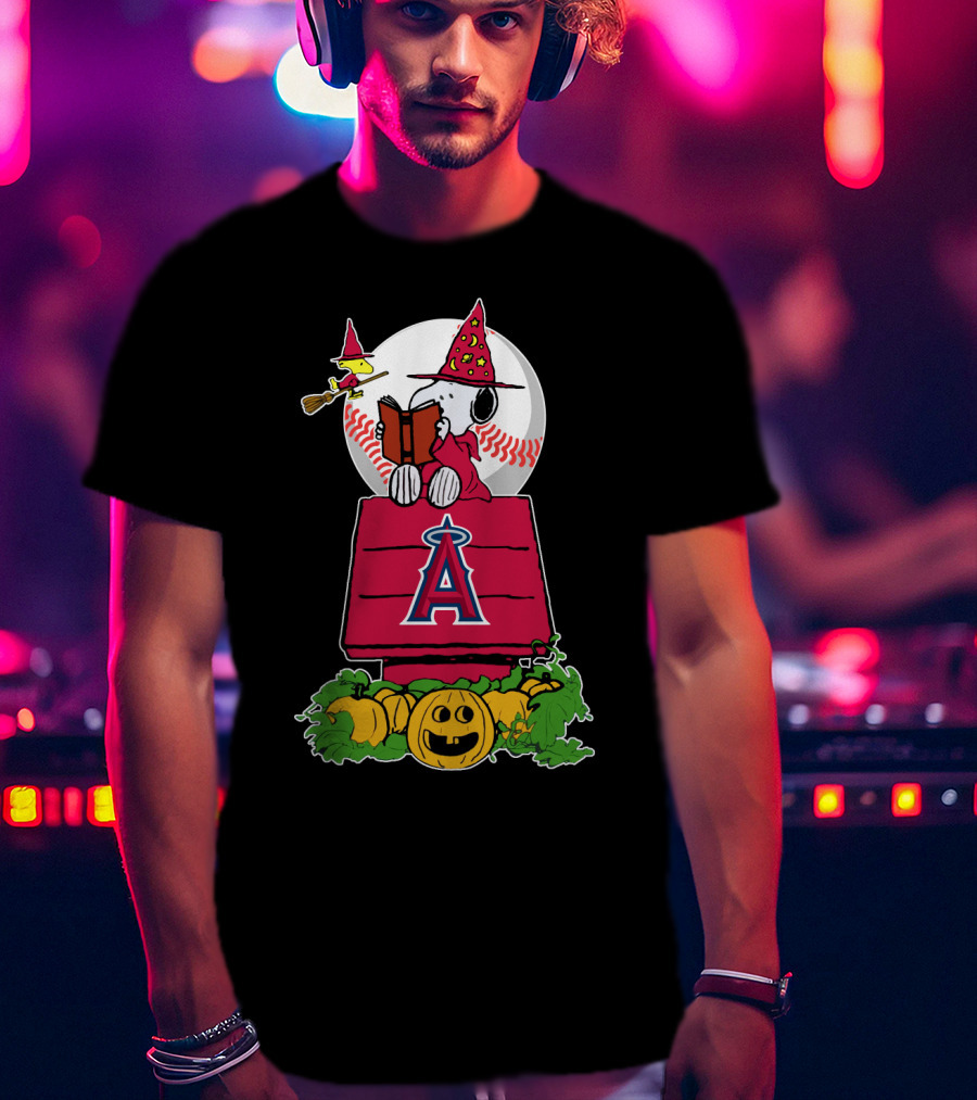 Snoopy And Woodstock Halloween Los Angeles Angels Baseball Pumpkin Scene T-Shirt