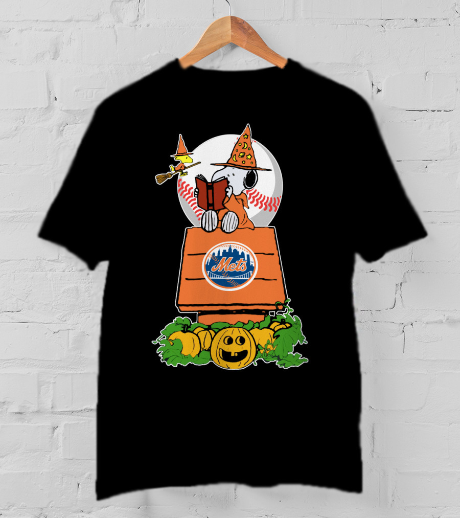 Mets Halloween Snoopy Reading Baseball Pumpkin Patch Theme T-Shirt