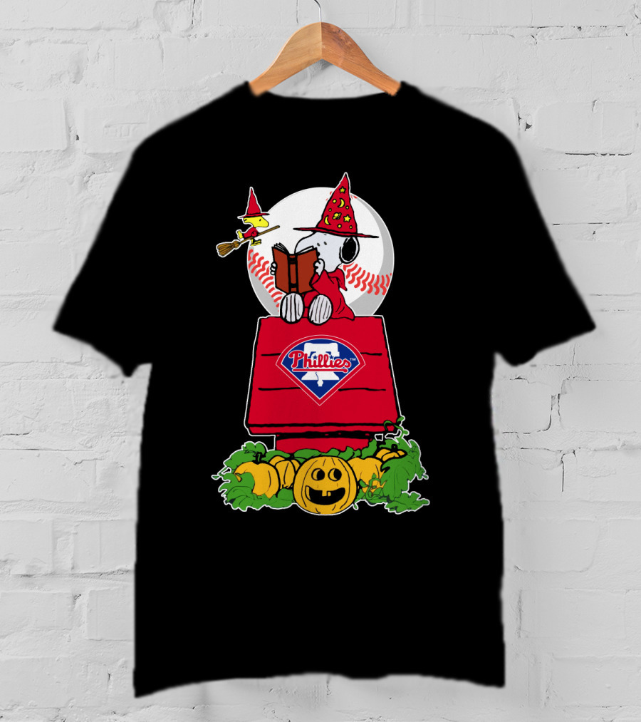 Halloween Philadelphia Phillies Snoopy Witch Hat Pumpkin Peanuts Baseball T-Shirt