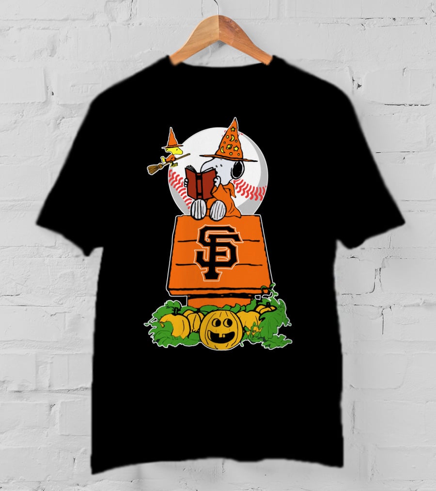 Sf Giants Halloween With Snoopy And Woodstock In Witch Hats T-Shirt