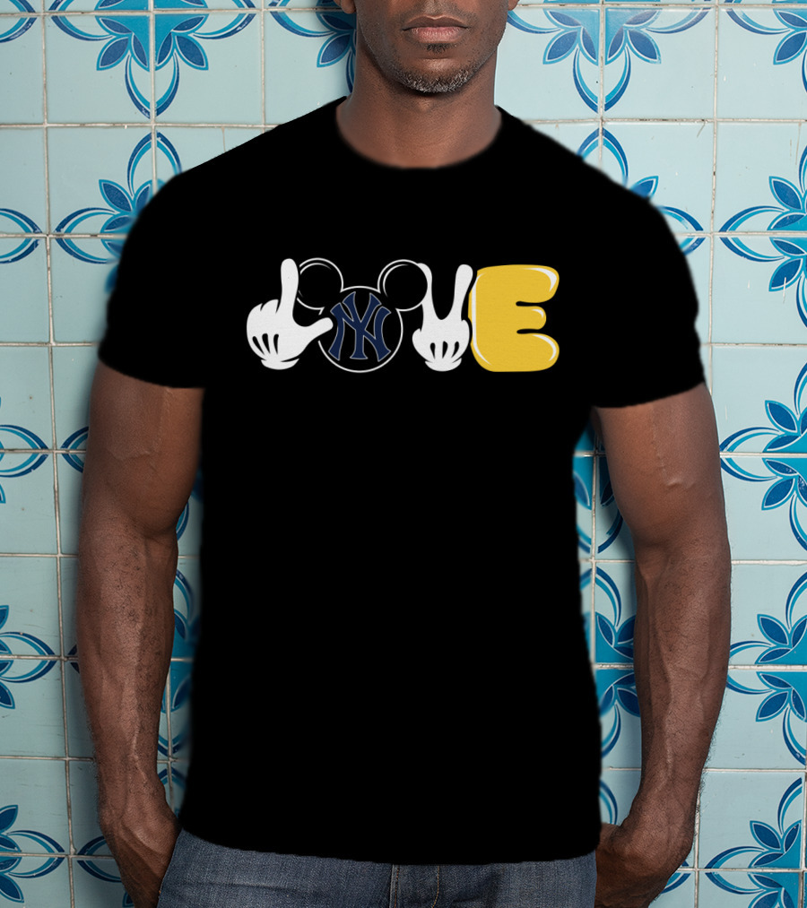 Love Yankees Mickey Mouse Mlb Hands T-Shirt