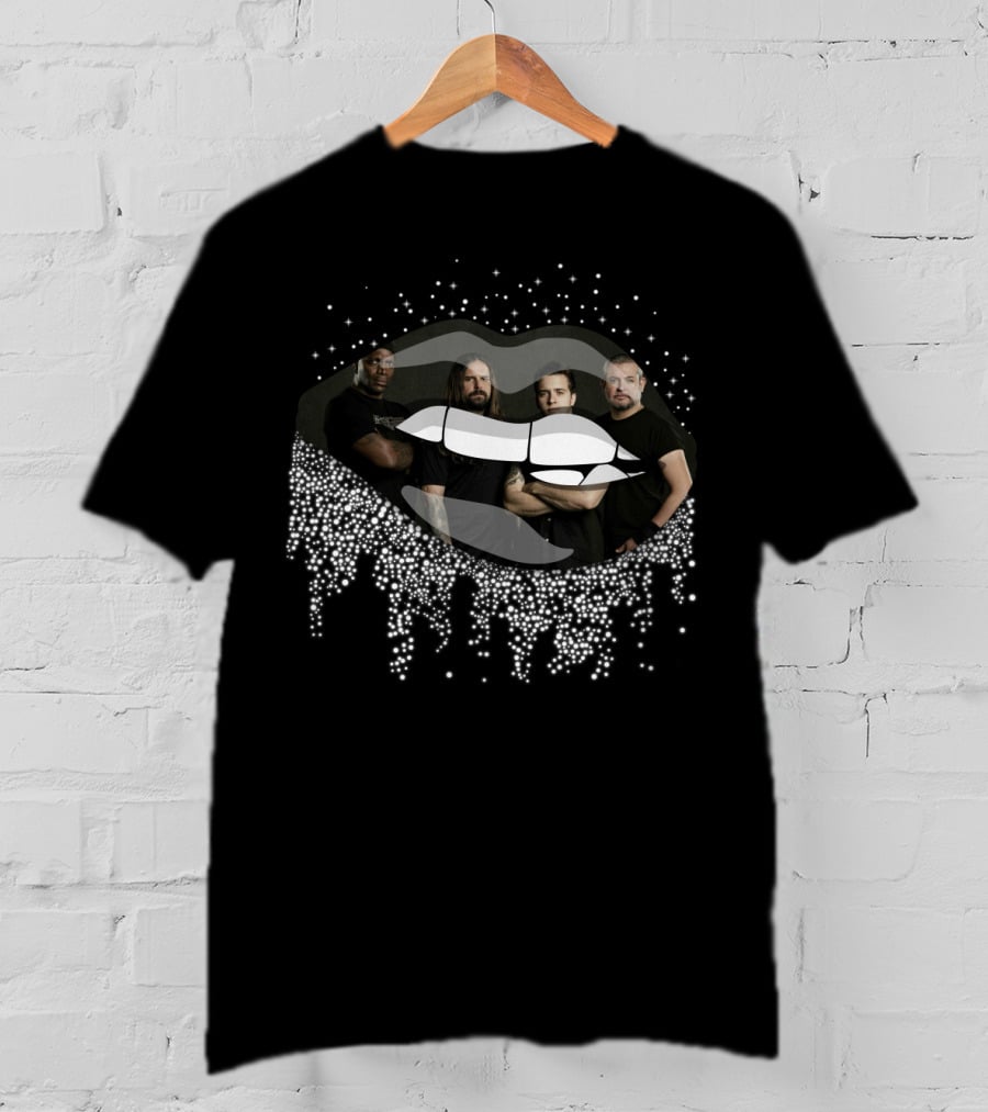 Sepultura Band Inside Glittering Lips T-Shirt