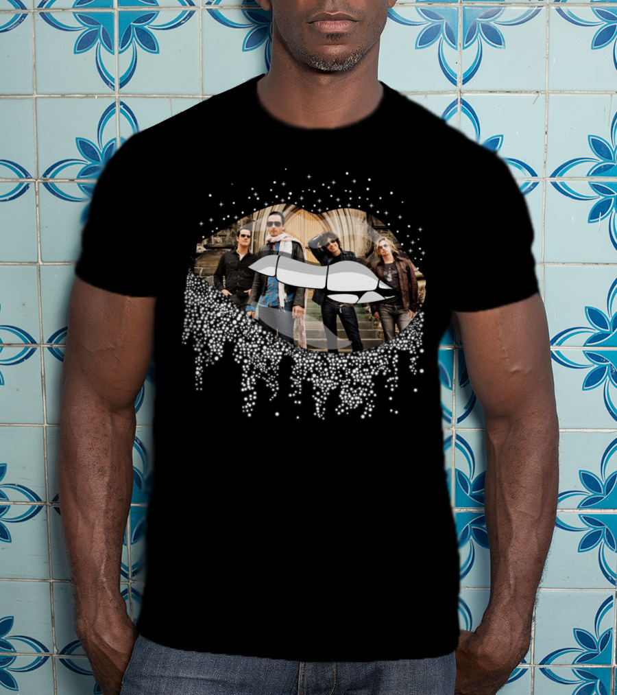 Stone Temple Pilots Band Photo Collage With Iconic Lips T-Shirt