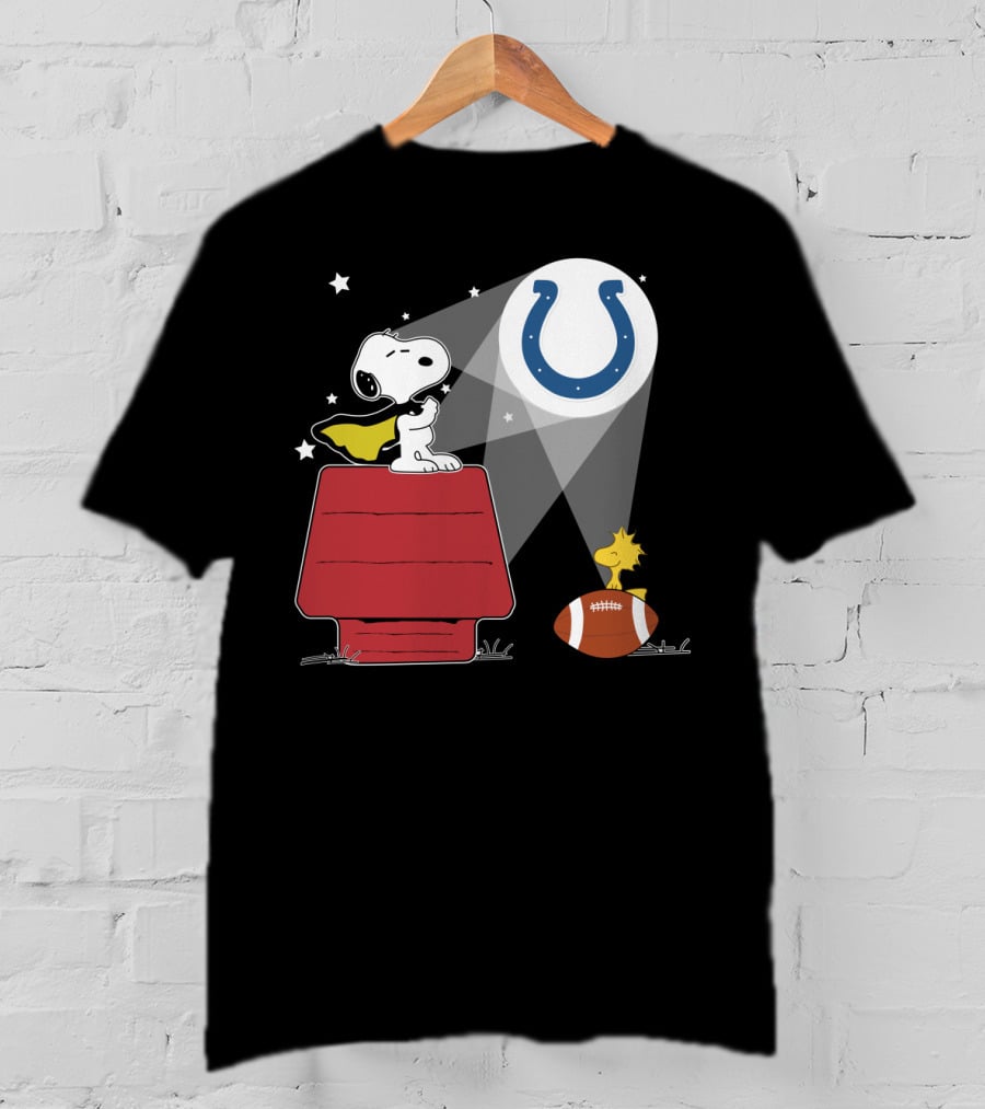 Indianapolis Colts Snoopy And Woodstock Football T-Shirt