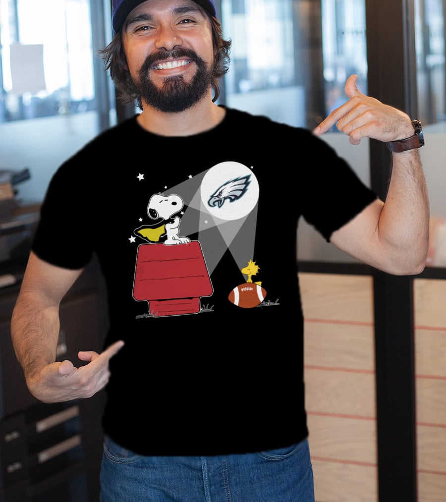 Snoopy Woodstock Philadelphia Eagles Logo Football Charlie Brown T-Shirt