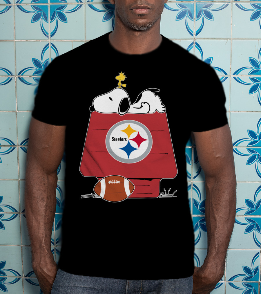 Snoopy And Woodstock With Pittsburgh Steelers Logo And Football On Doghouse T-Shirt