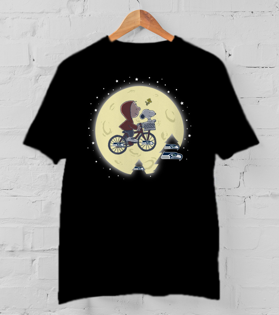 Halloween Seattle Seahawks E.t. And Snoopy Moon Adventure T-Shirt