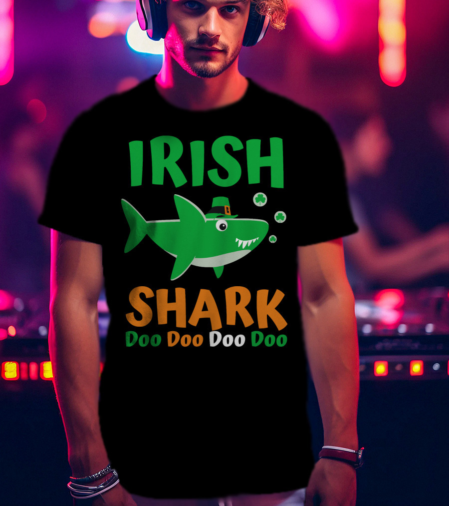 Irish Shark Doo Doo Doo St. Patrick's Day Fun With Leprechaun Hat And Shamrocks T-Shirt
