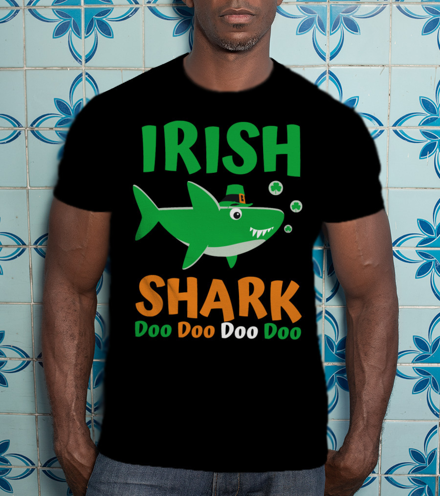 Irish Shark Doo Doo Doo St. Patrick's Day Fun With Leprechaun Hat And Shamrocks T-Shirt