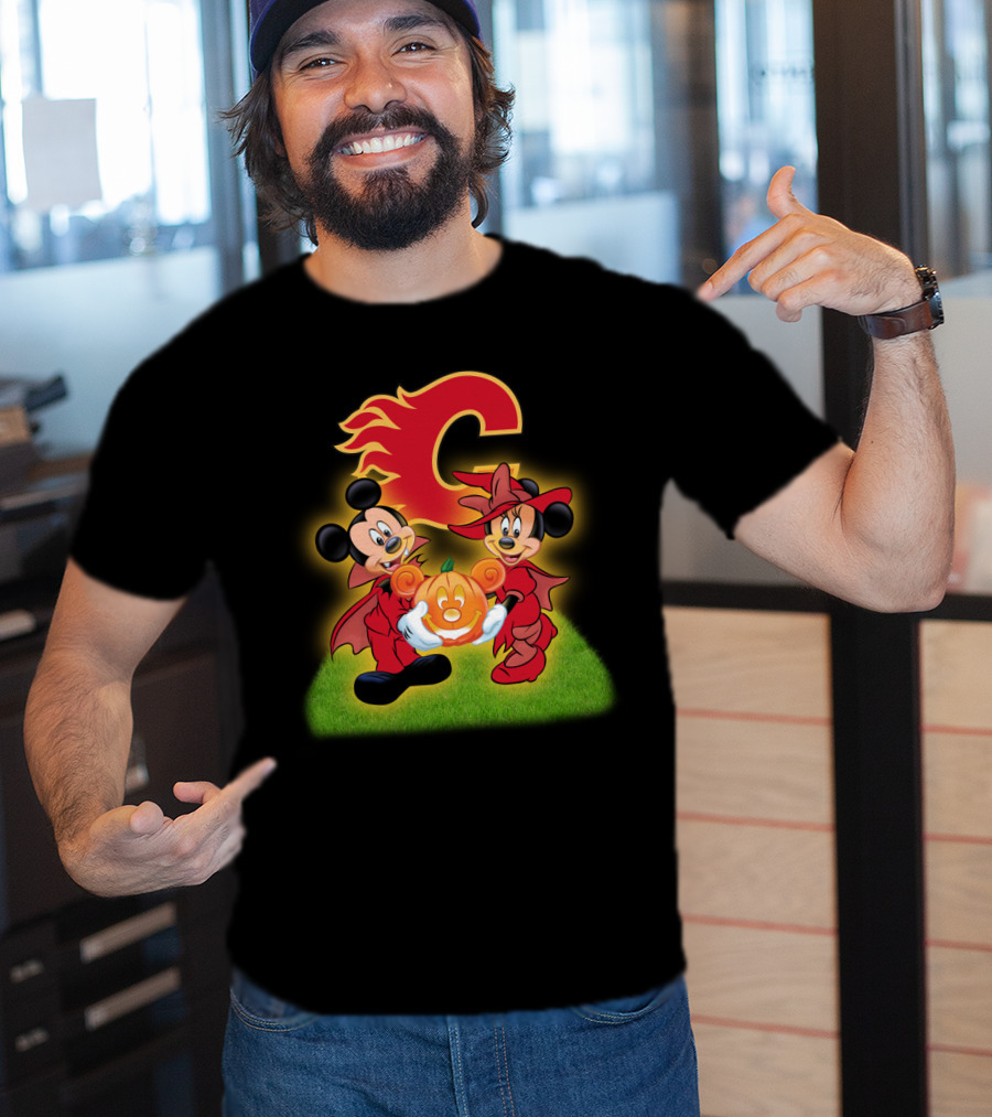 Calgary Flames Mickey And Minnie Halloween Pumpkin T-Shirt