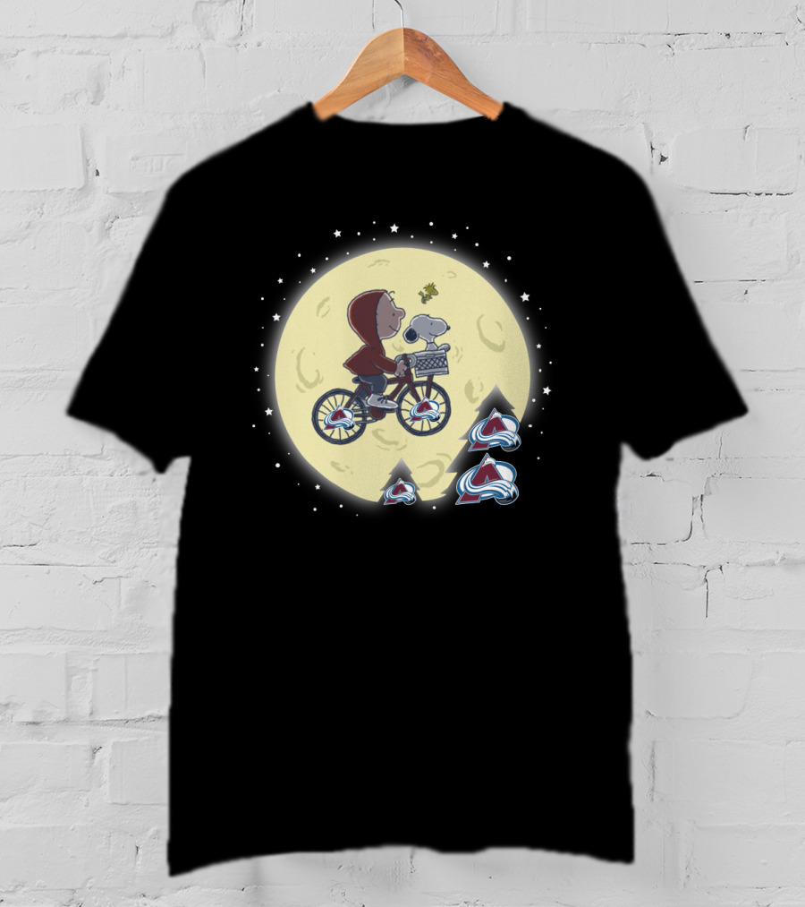 Charlie Brown Snoopy Colorado Avalanche Halloween Moon Scene T-Shirt