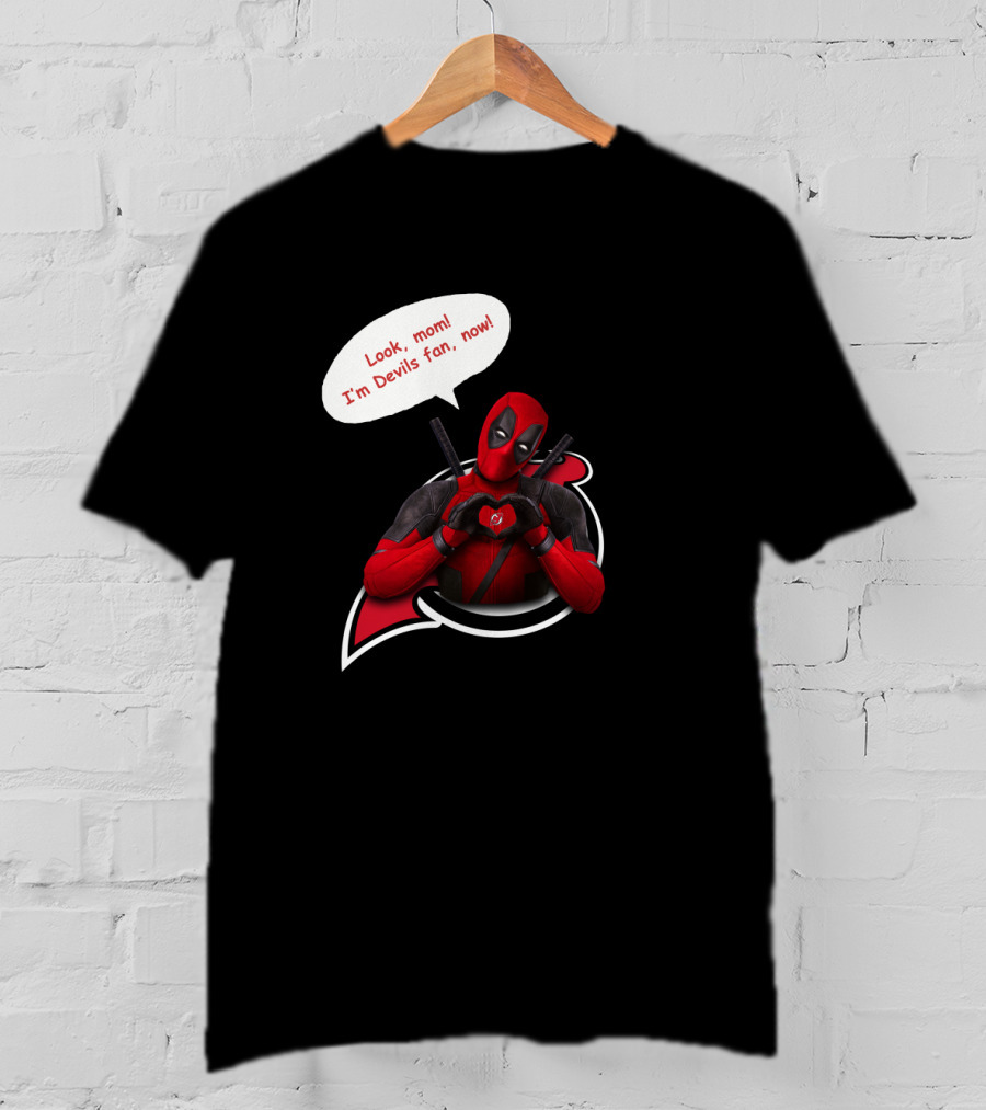 New Jersey Devils Look Mom I'm Devils Fan Now T-Shirt