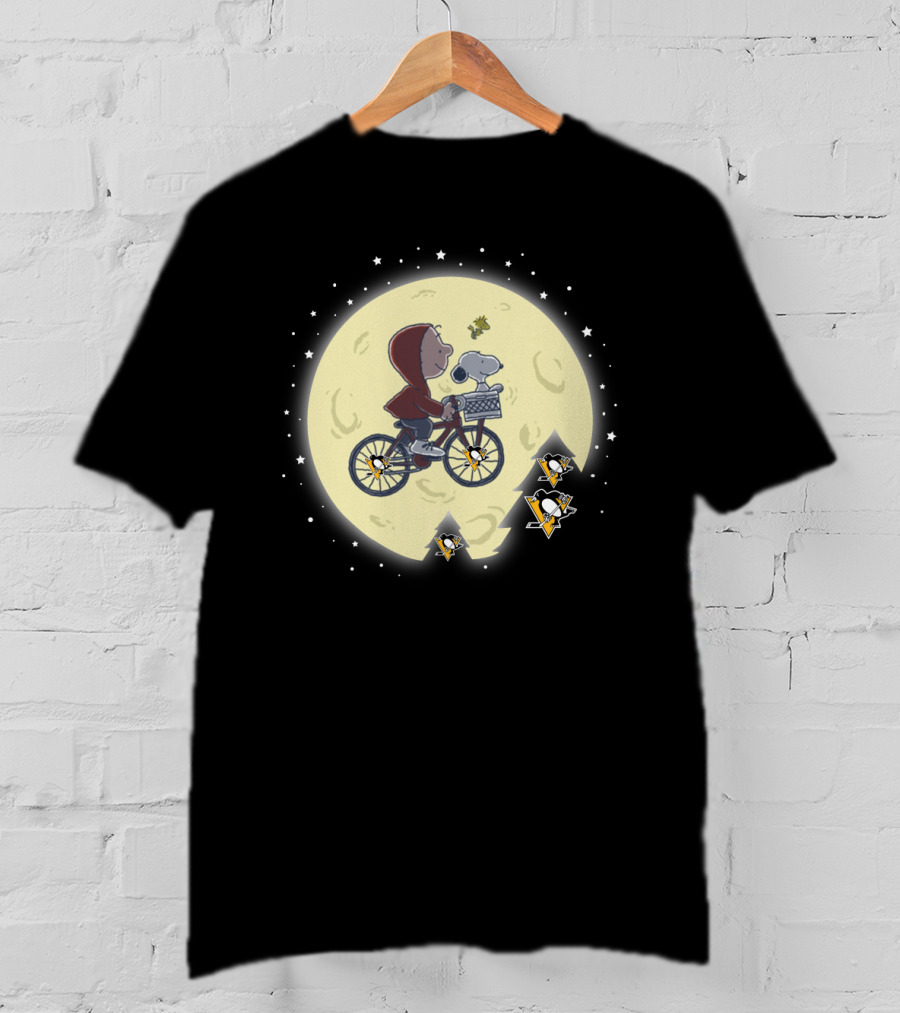Pittsburgh Penguins Halloween Full Moon With Bicycle And Snoopy T-Shirt
