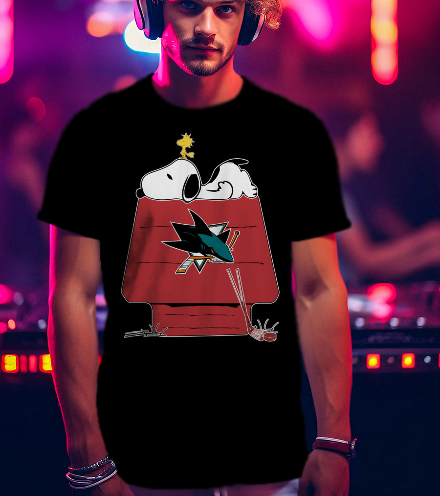 Snoopy And Woodstock On Doghouse With San Jose Sharks Logo And Hockey Sticks T-Shirt