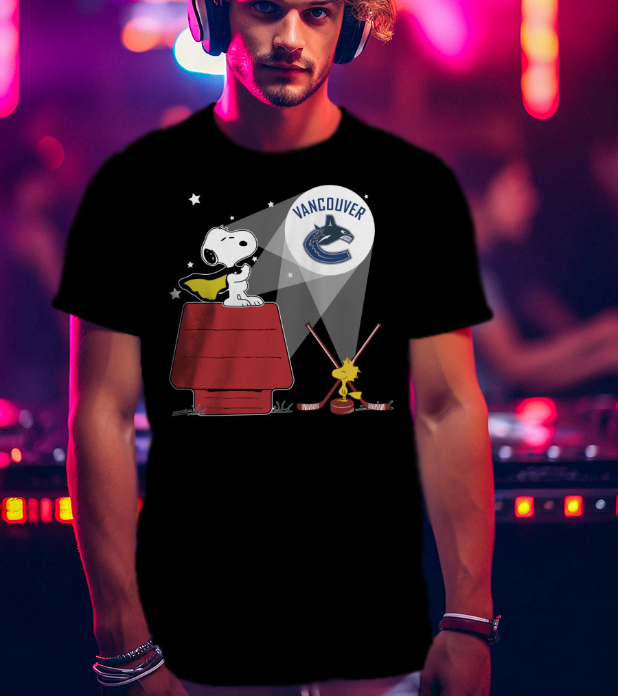 Snoopy Vancouver Canucks Hockey Spotlight T-Shirt