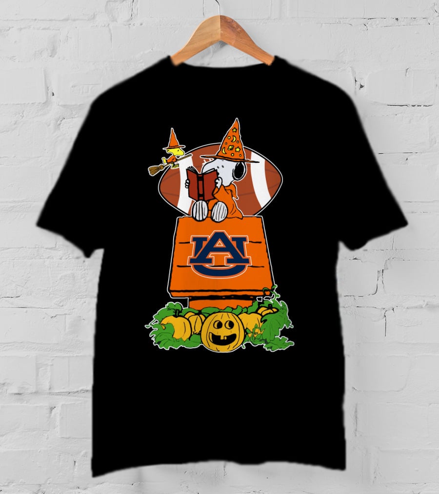 Auburn Tigers Halloween Football With Snoopy And Woodstocks Magic Pumpkin Scene T-Shirt