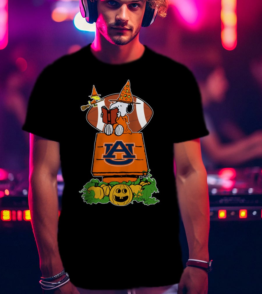 Auburn Tigers Halloween Football With Snoopy And Woodstocks Magic Pumpkin Scene T-Shirt