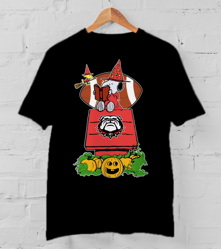 Halloween Georgia Bulldogs Football Peanuts Snoopy Jack-O'-Lantern T-Shirt