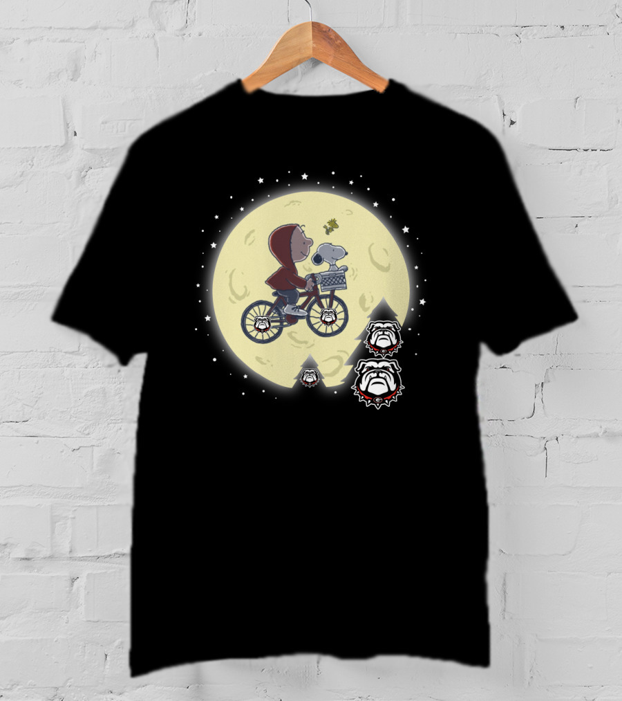 Halloween Georgia BULLDOGS Football Snoopy ET Moon Scene T-Shirt