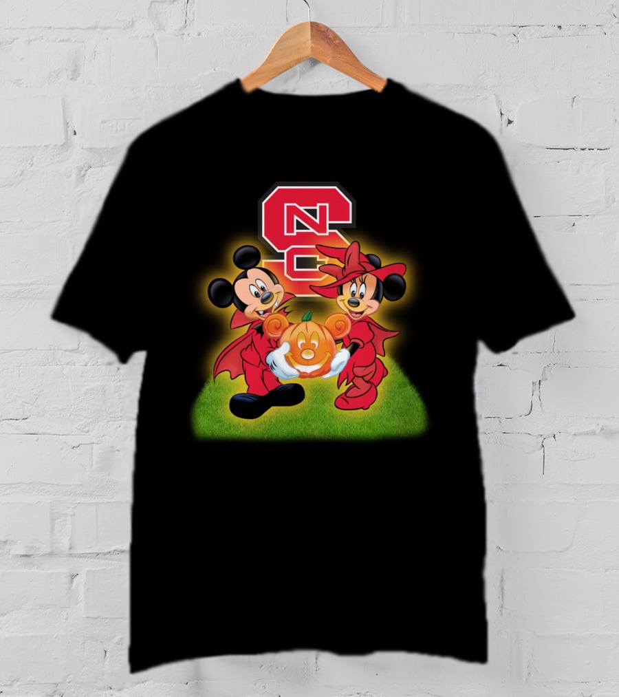Nc State Wolfpack Halloween Football Mickey Minnie Pumpkin T-Shirt