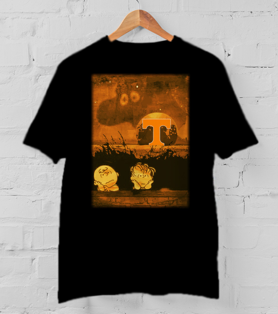Peanuts Halloween Waiting With Tennessee Volunteers T-Shirt