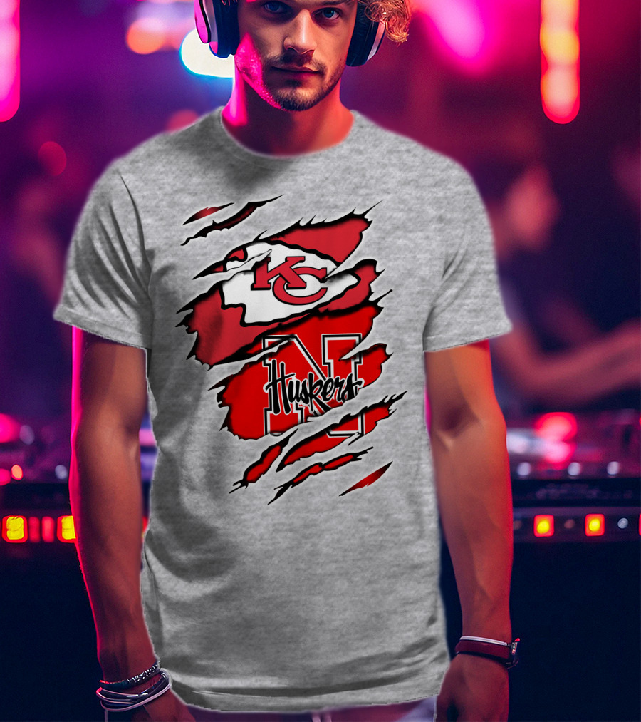 Kansas City Chiefs Nebraska Huskers Ripped T-Shirt