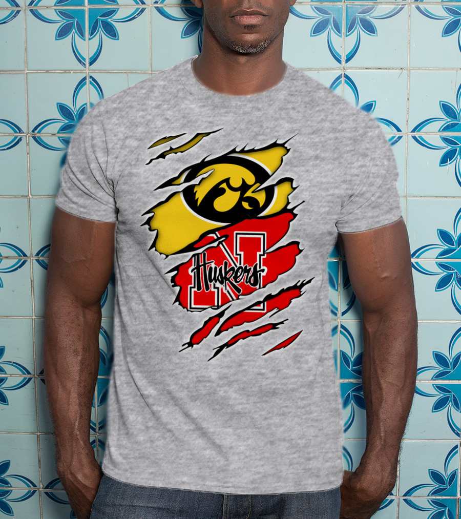 Hawkeyes Huskers Iowa Nebraska Clash T-Shirt