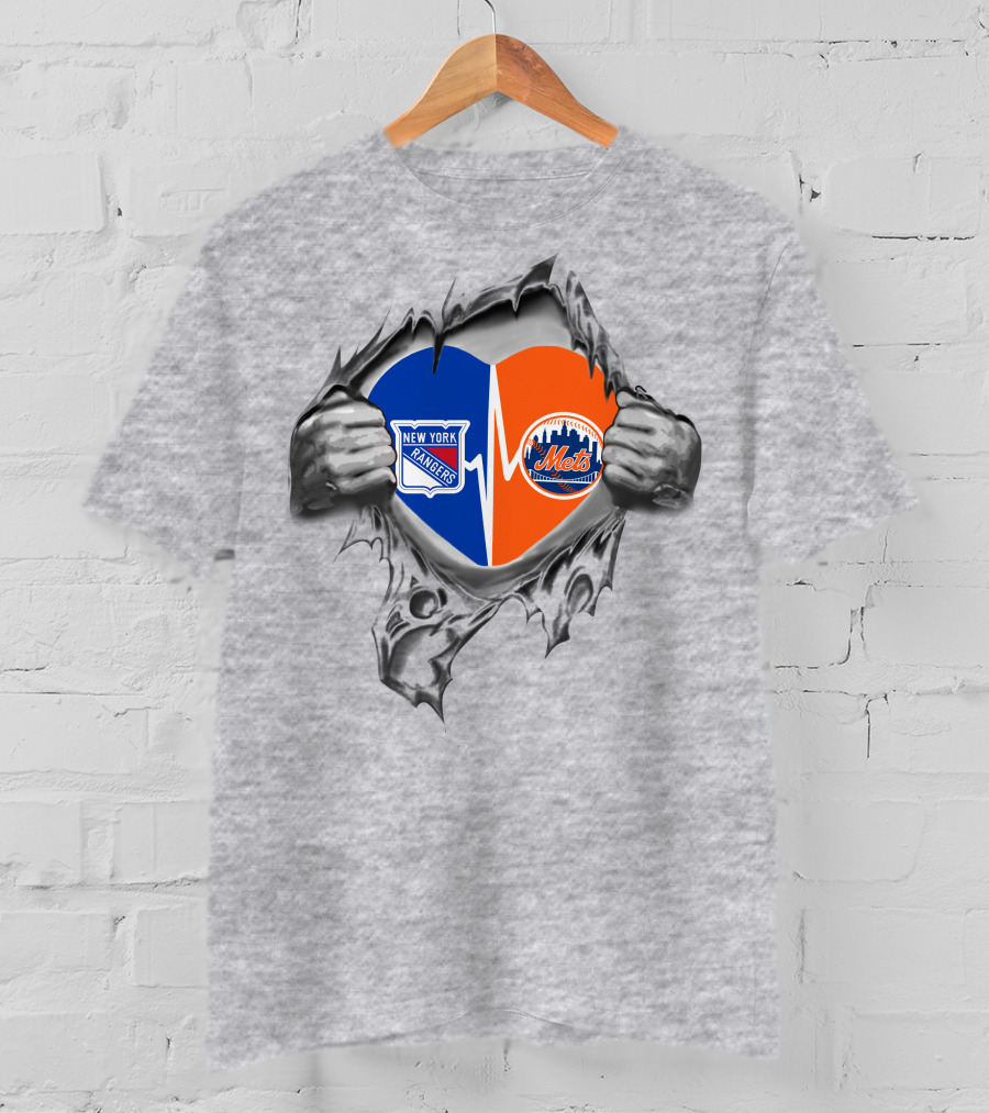 New York Rangers Mets Heart Ripped T-Shirt