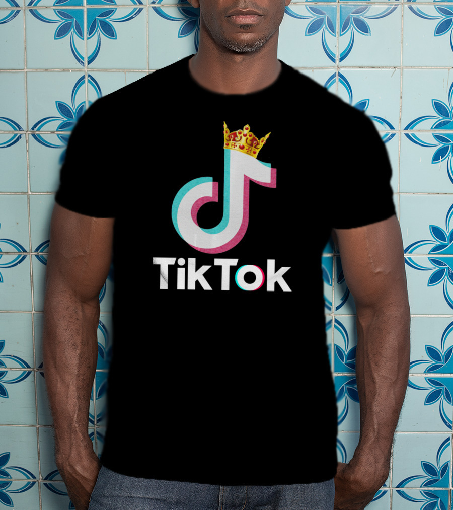 Funny TikTok Dancing Musician DJ Love With Crown T-Shirt