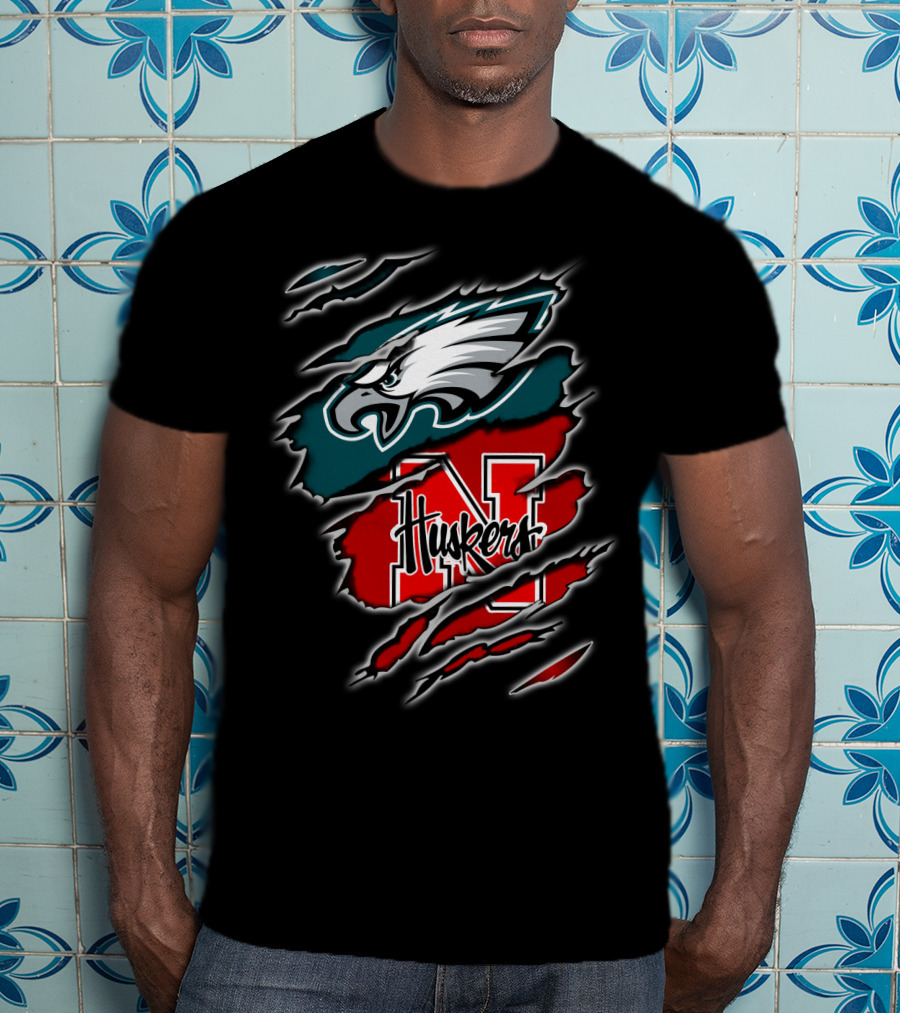 Eagles Huskers Philadelphia Nebraska Football Mashup T-Shirt