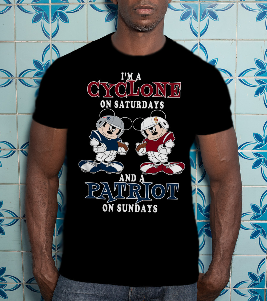 Iowa Cyclone Patriot Mickey Football Saturdays And Sundays T-Shirt
