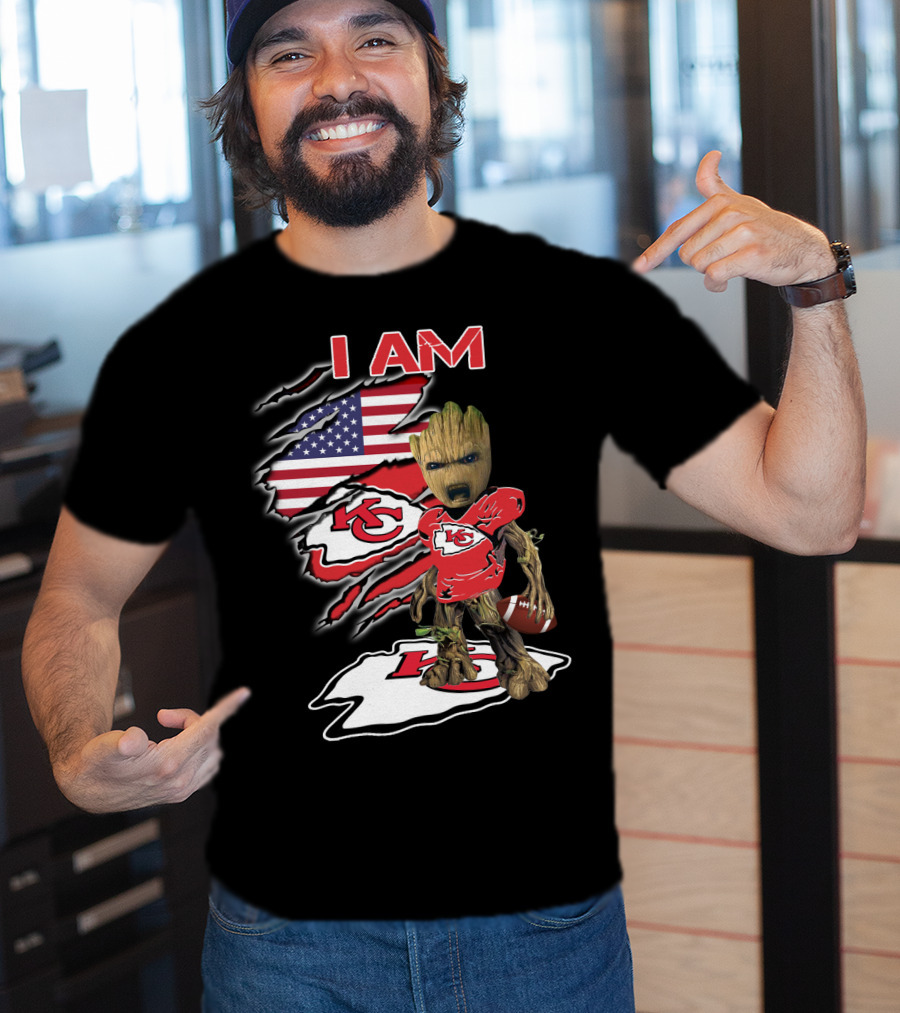 I Am Kc Chiefs Groot American Football Fan Usa Flag T-Shirt
