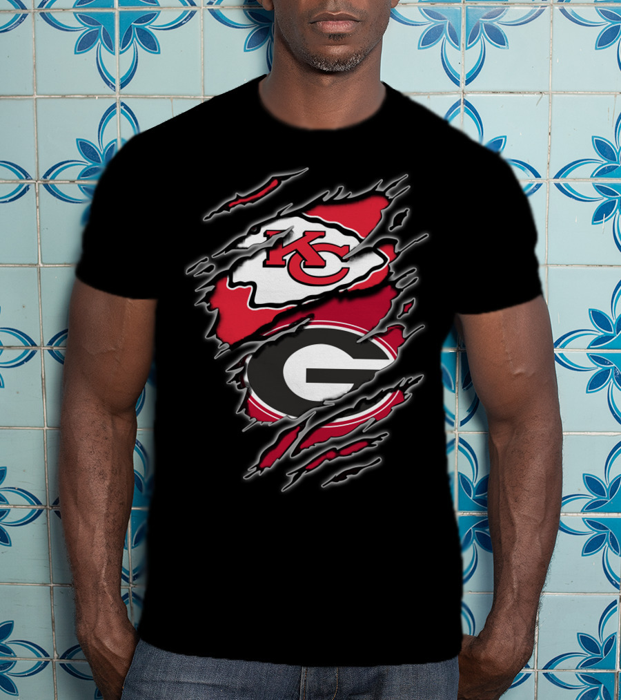 Chiefs Bulldogs KC G Logo Torn Layer T-Shirt