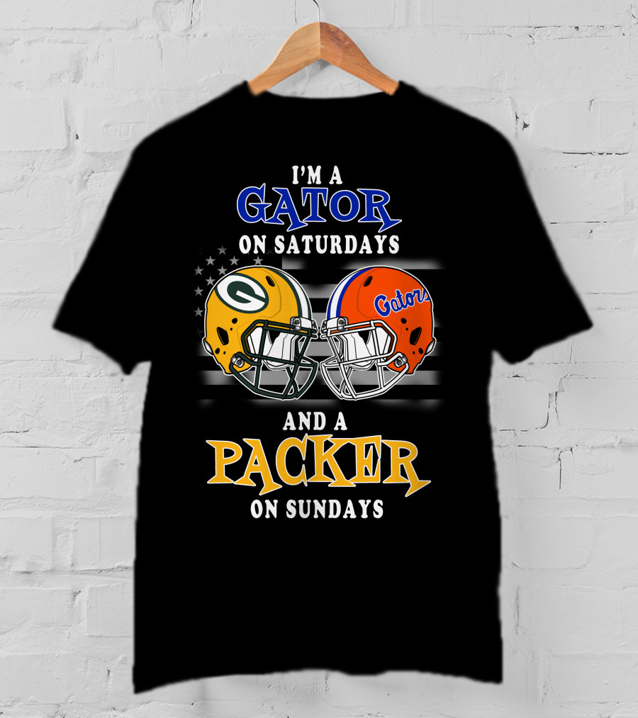 I'm A Gator On Saturdays And A Packer On Sundays Football Helmets T-Shirt