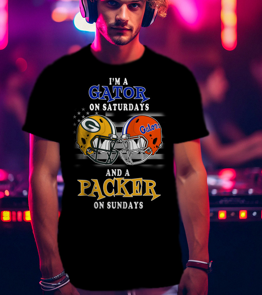 I'm A Gator On Saturdays And A Packer On Sundays Football Helmets T-Shirt