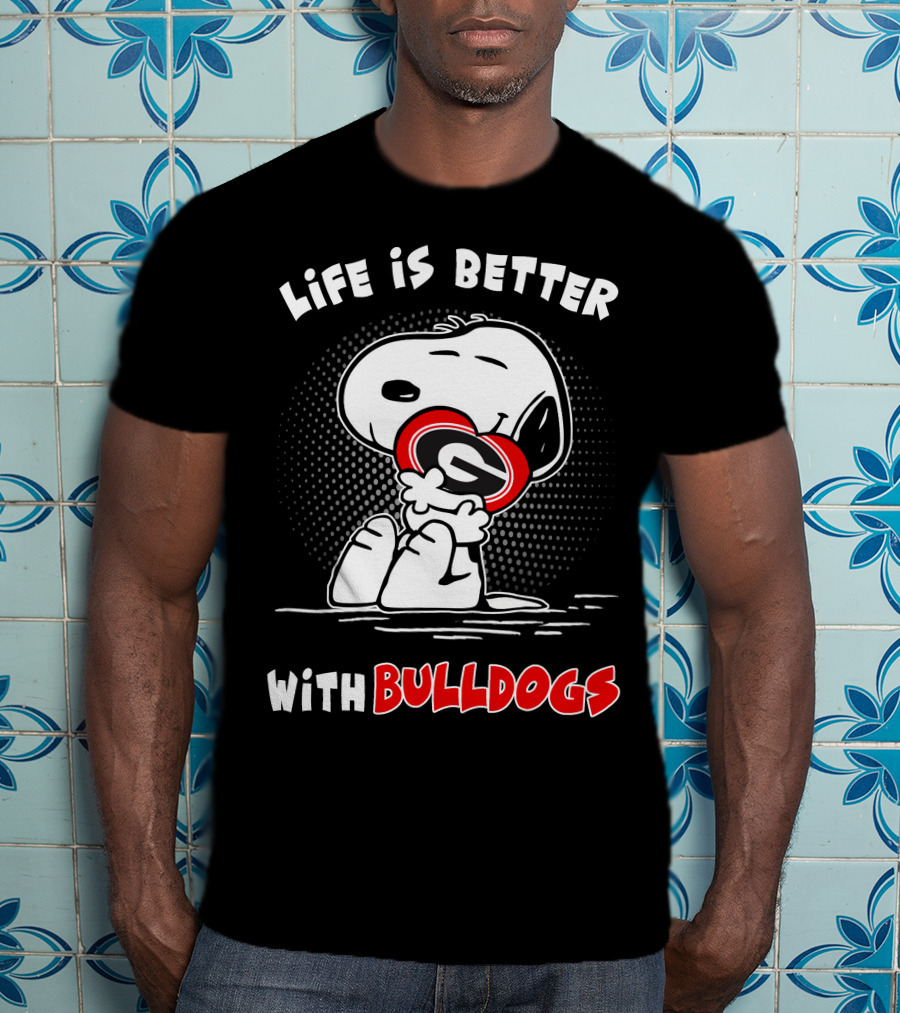 Life Is Better With Bulldogs Snoopy Hugging Georgia Helmet T-Shirt