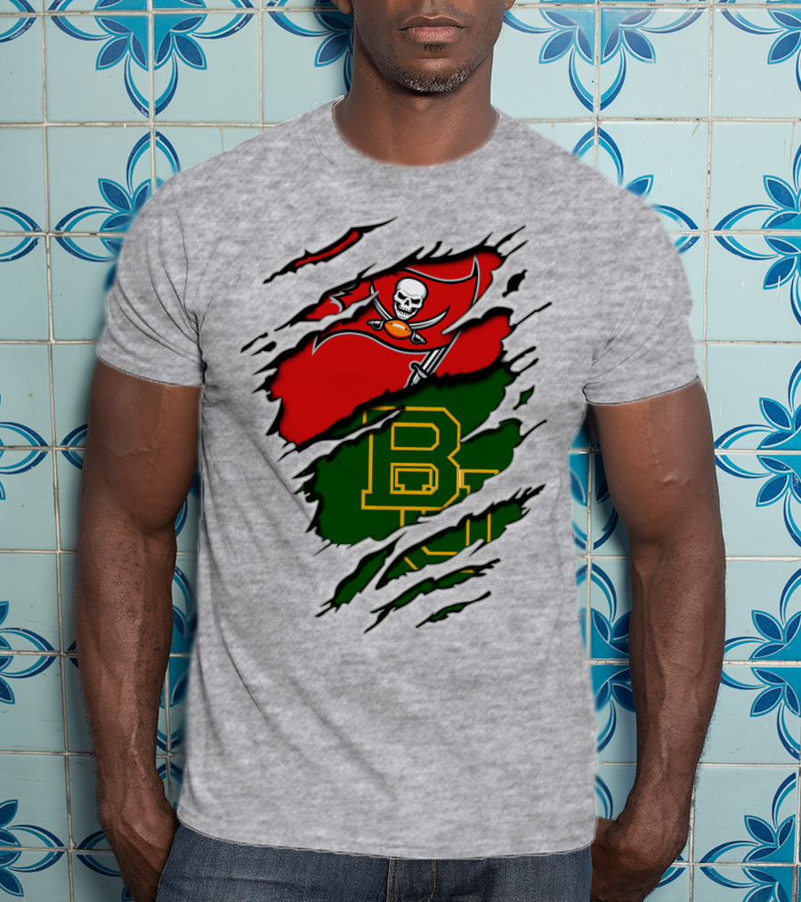 Buccaneers Baylors Skull Flag Ripped T-Shirt