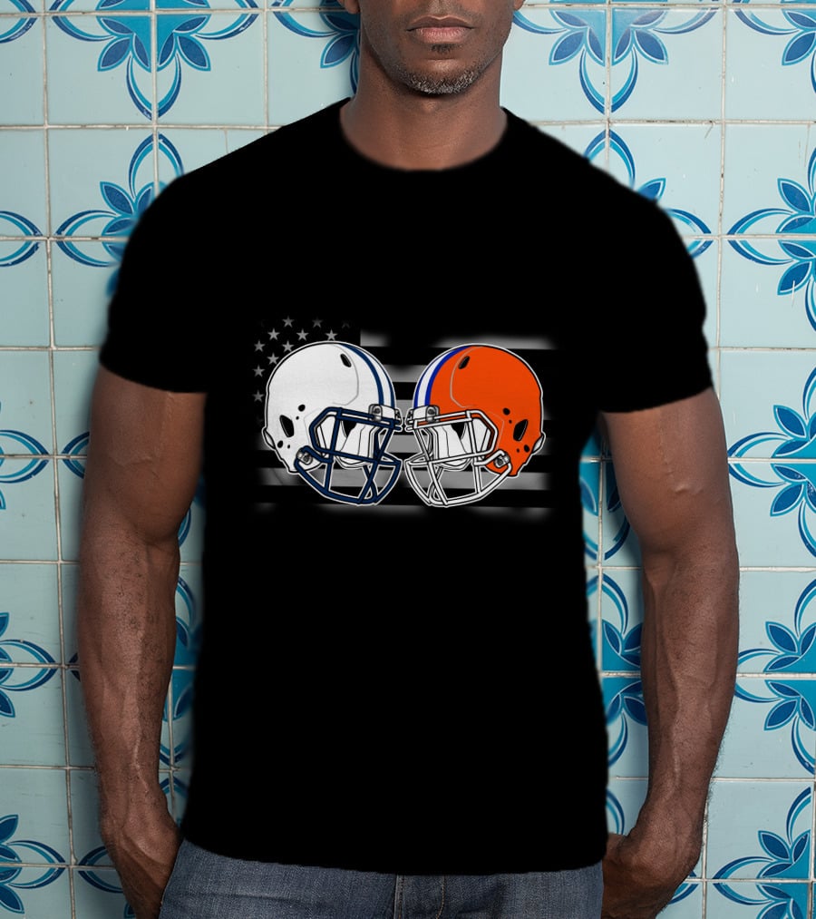 Tita-Gato American Football Helmets And Flag Black T-Shirt