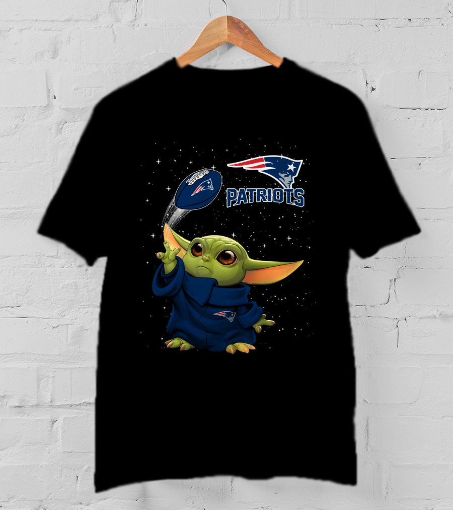 Baby Yoda New England Patriots Star Wars Football Crossover T-Shirt