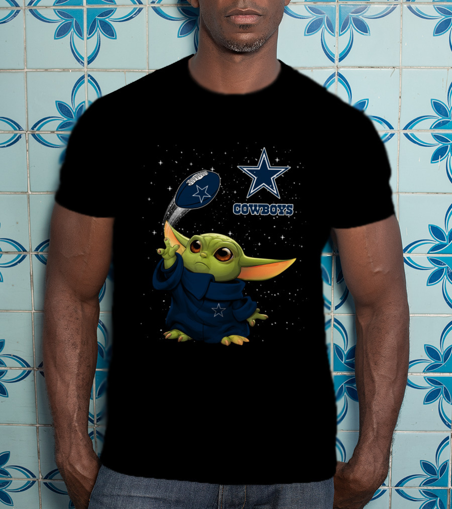 Baby Yoda Dallas Cowboys Star Football T-Shirt