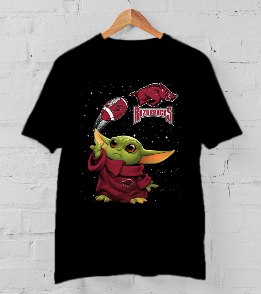 Baby Yoda Arkansas Razorbacks Football Force Thrower With Razorback T-Shirt