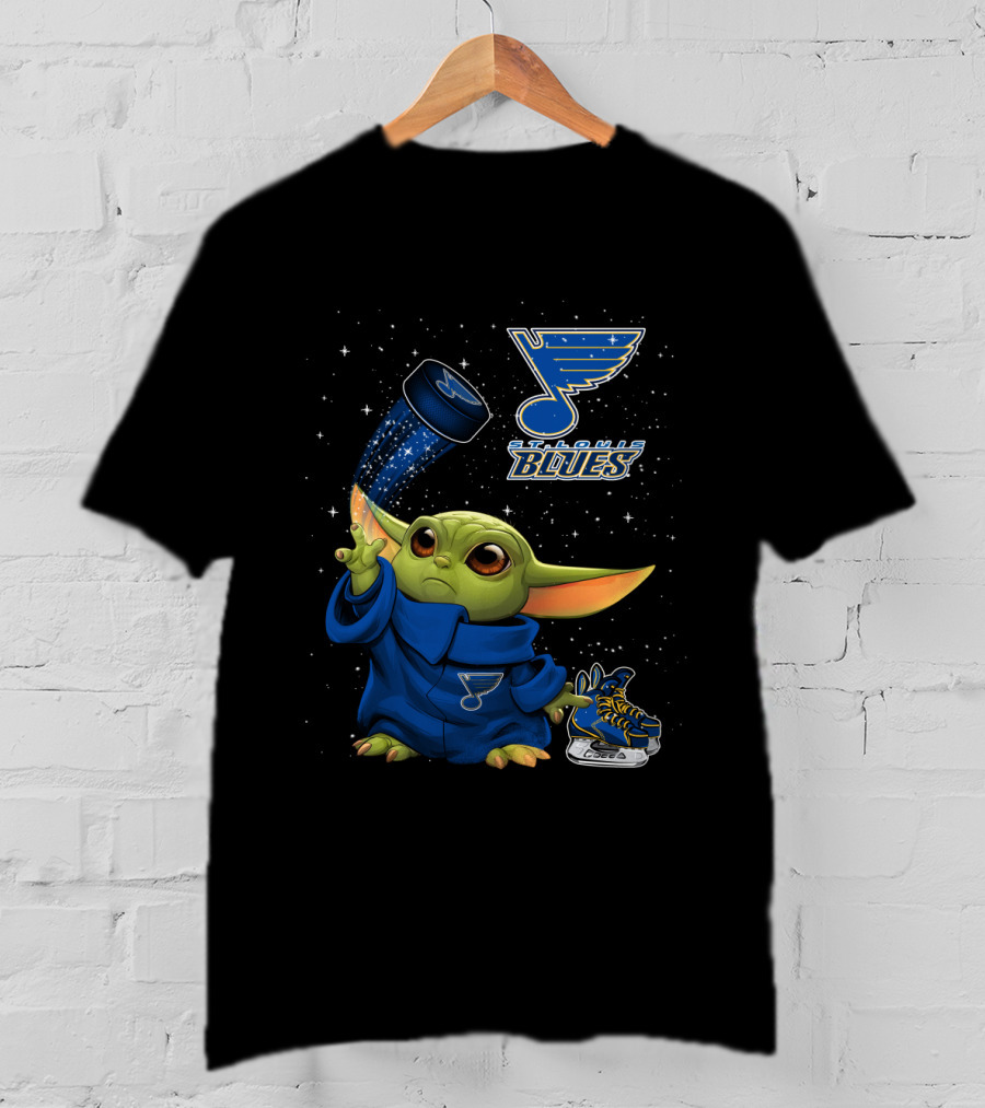 St Louis Blues Baby Yoda Holding Hockey Puck With Logo And Skates T-Shirt