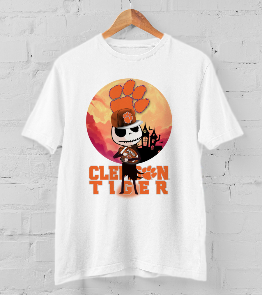 Clemson Tiger Skeleton Football Halloween Scene T-Shirt