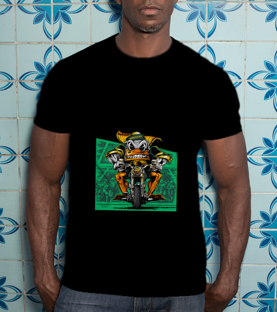 Oregon Duck Riding Motorcycle Bold 2007 Retro Style T-Shirt