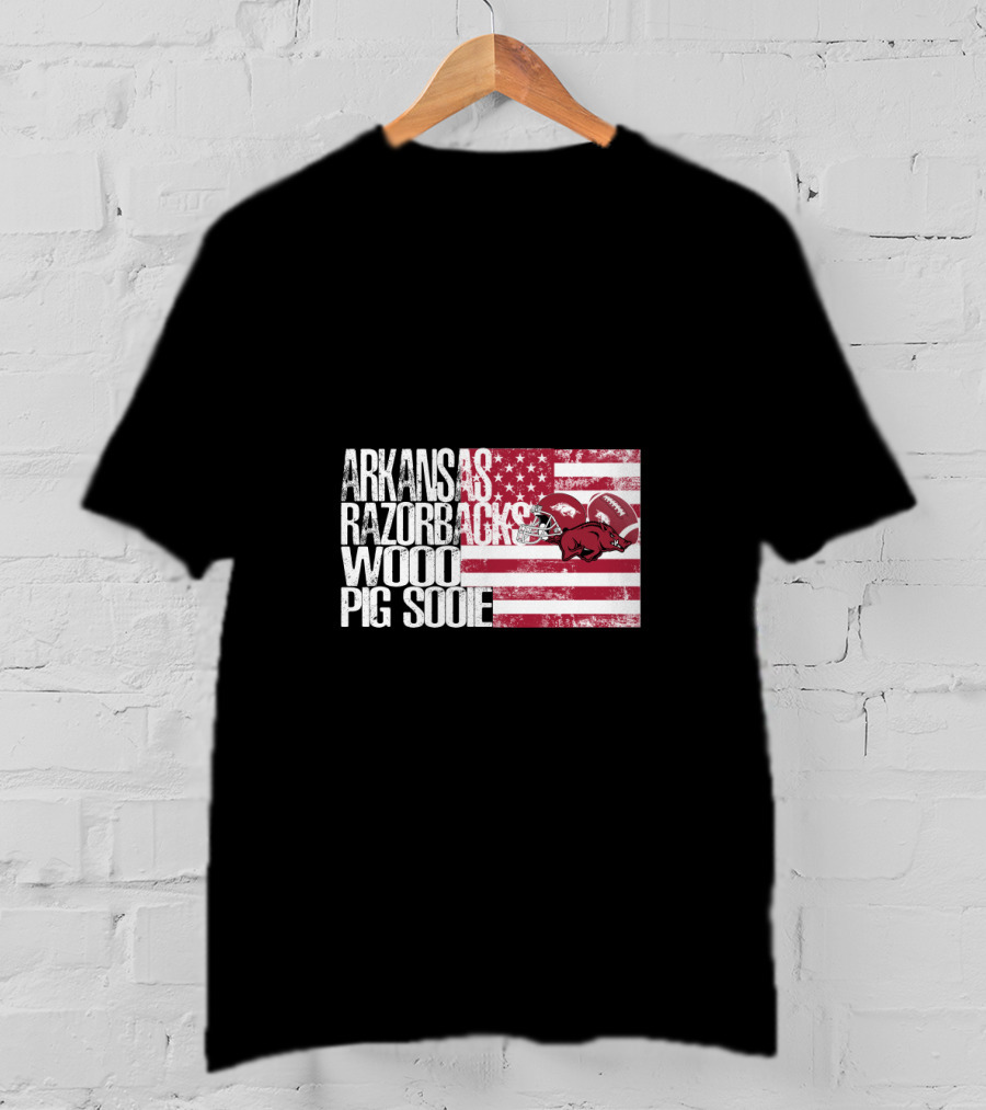 Arkansas Razorbacks Woo Pig Sooie Usa Flag Football Helmets Red White Stripes T-Shirt