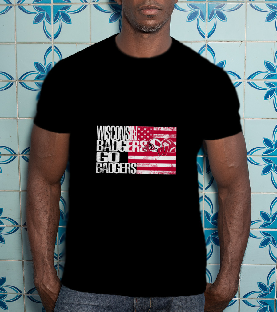 Wisconsin Badgers Go Badgers American Flag Helmet T-Shirt