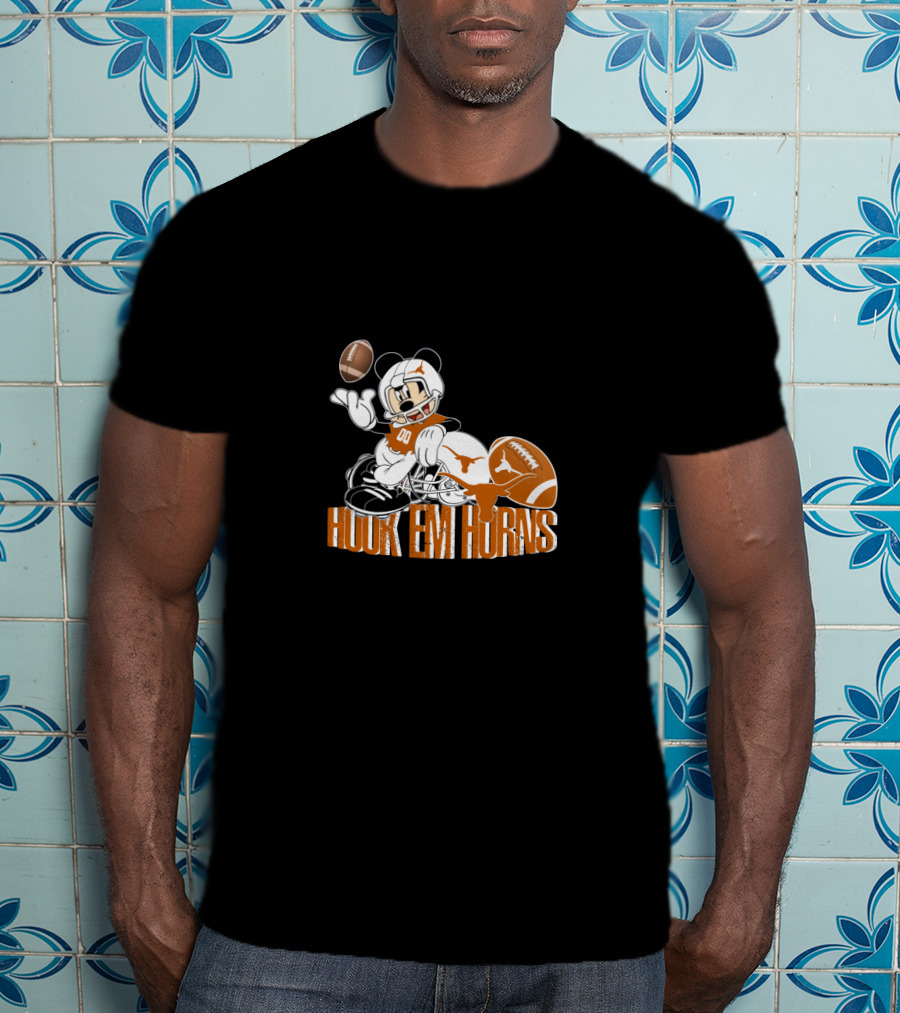 Hook 'Em Horns Football Mickey Chtnca8027 T-Shirt