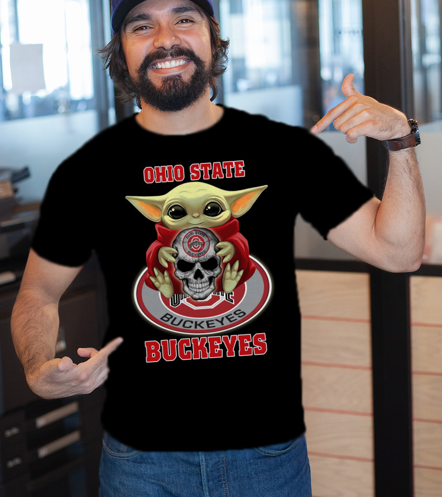 Ohio State Buckeyes Yoda Holding Skull T-Shirt
