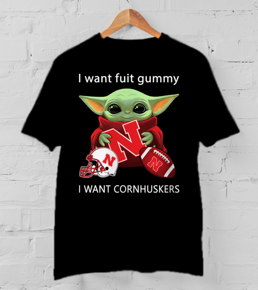 I Want Fuit Gummy I Want Cornhuskers Yoda With Nebraska Football Helmet And Ball T-Shirt