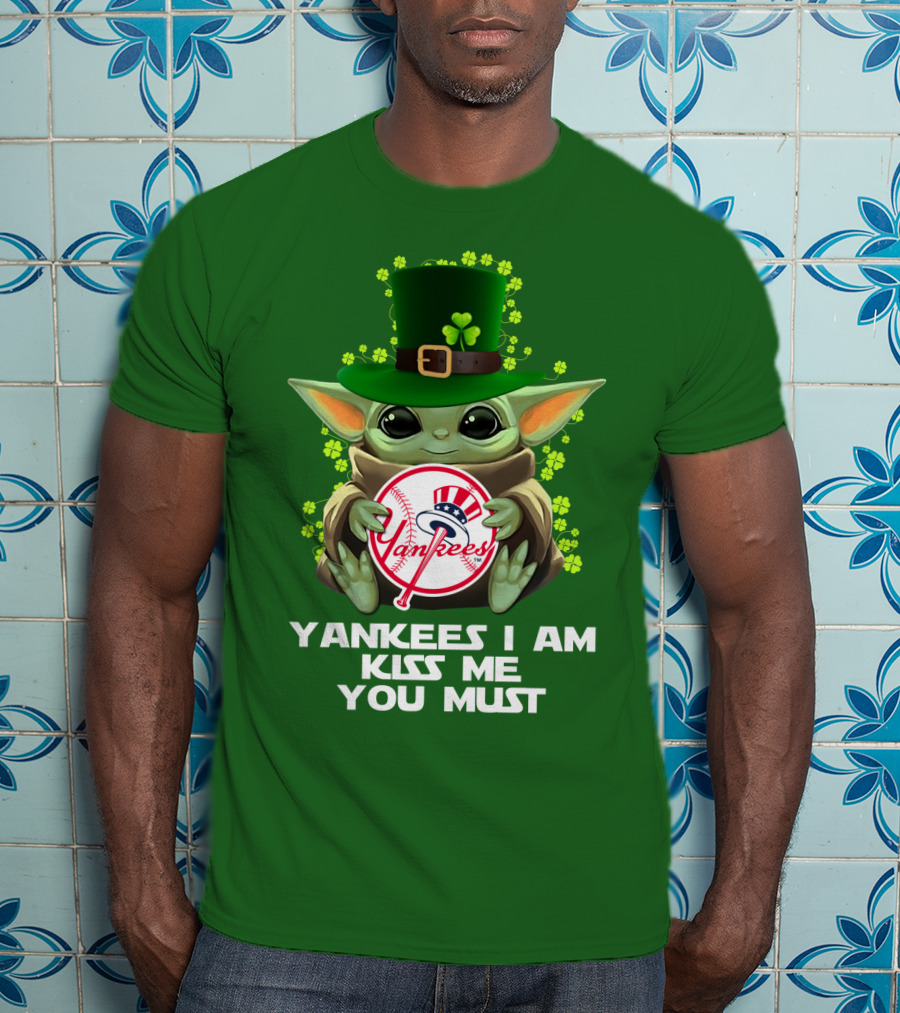 Yankees I Am Kiss Me You Must Mlb 44 Nyy T-Shirt
